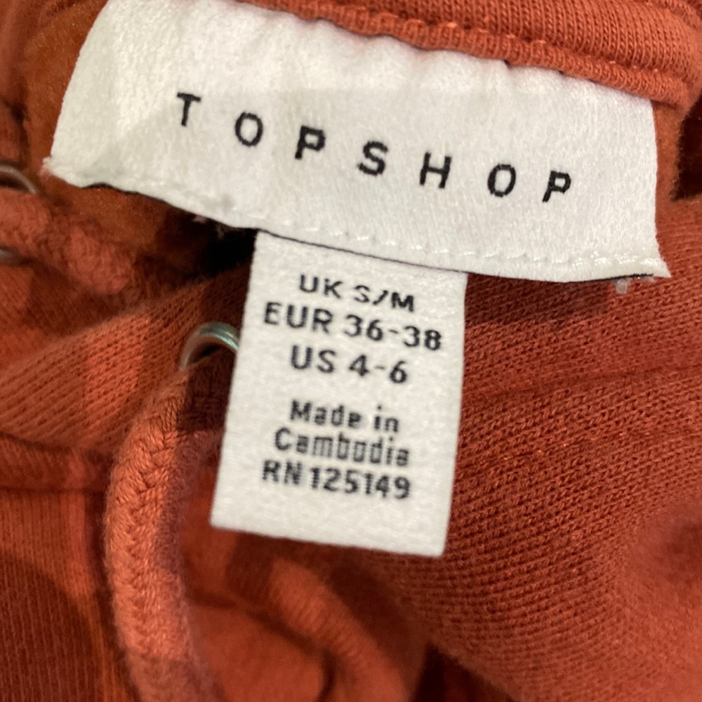 TopShop hoodie drawstring included, never worn, no stains or holes